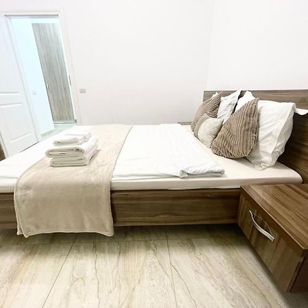 Central Adress Dd20 Бухарест Екстер'єр фото