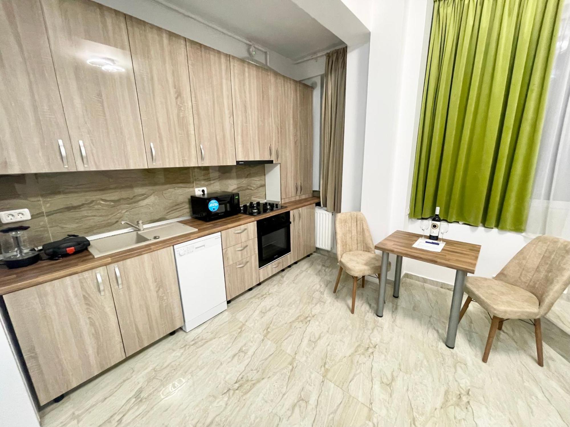 Central Adress Dd20 Бухарест Екстер'єр фото